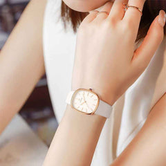 WWR - Minimalist Vintage Chic (Women)
