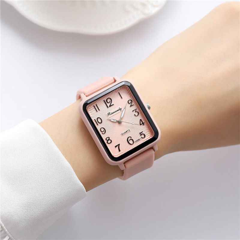 ELEGANCE - Everyday Chic (Women)