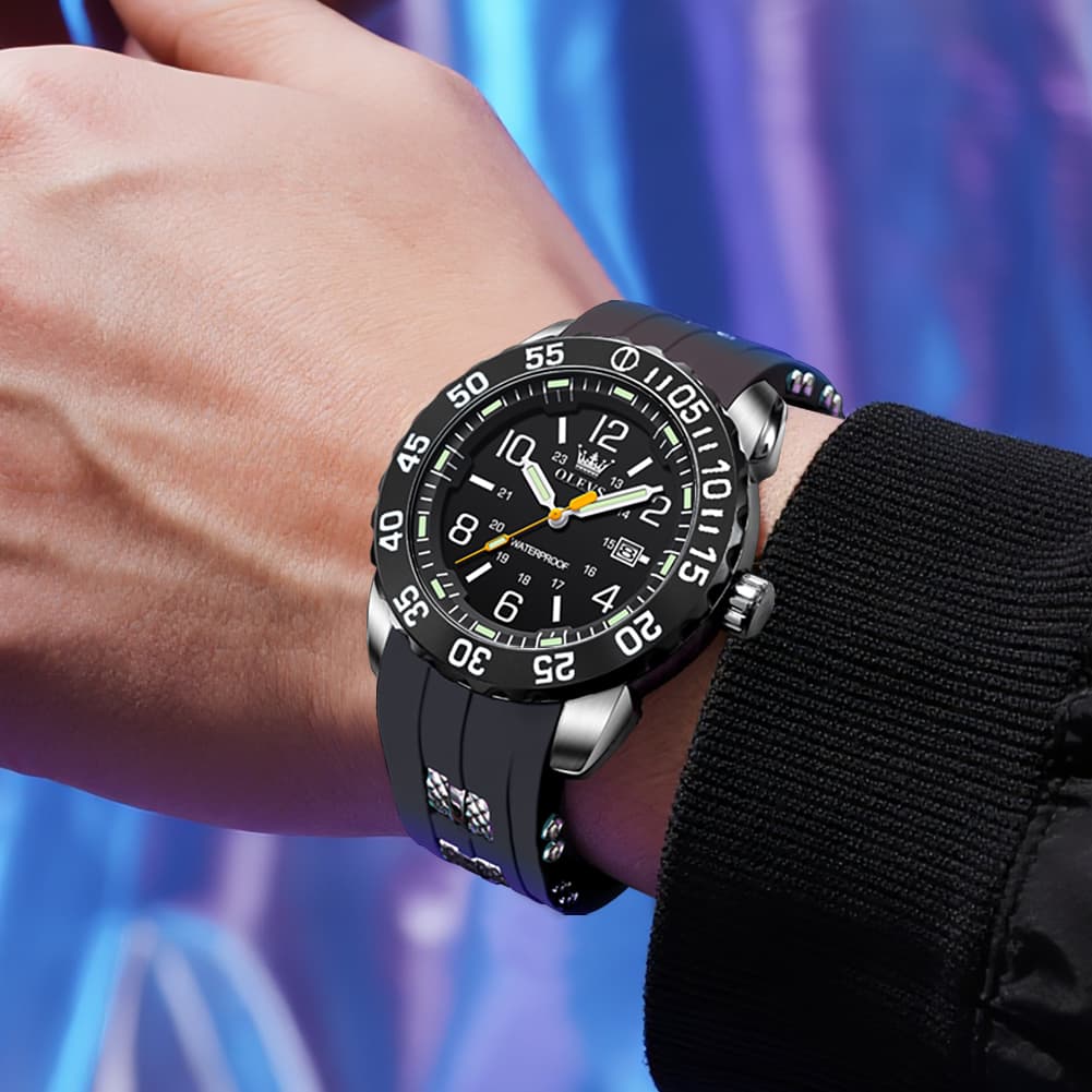 OLEVS "The Mariner" Sport Quartz Watch | Rotating Bezel & Silicone Strap