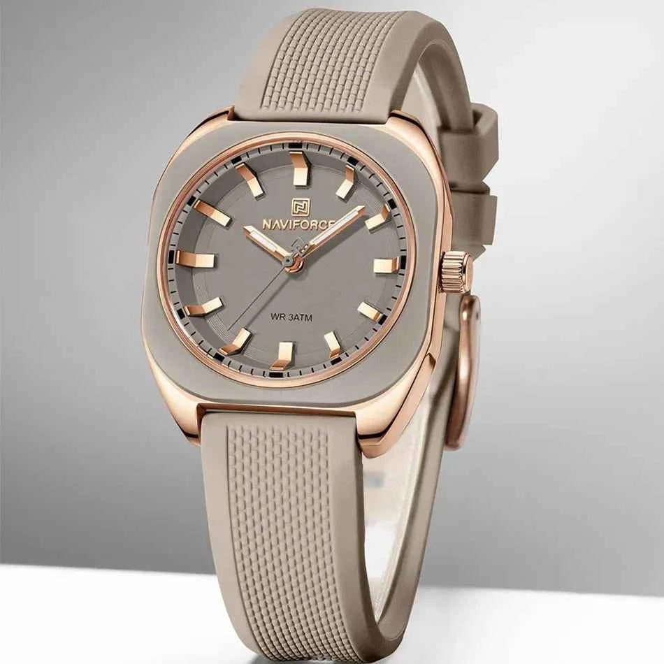 NAVI - Casual Luxe (Women)